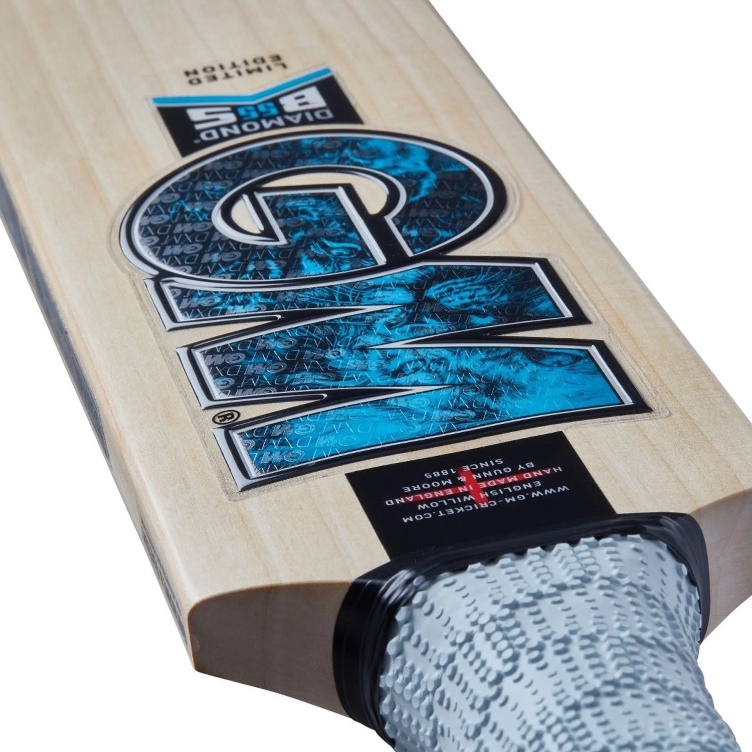GM DXM SIGNATURE CRICKET BAT