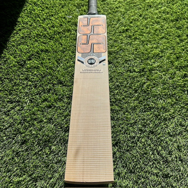 SS V. SURYAVANSHI K.W. Cr Bats