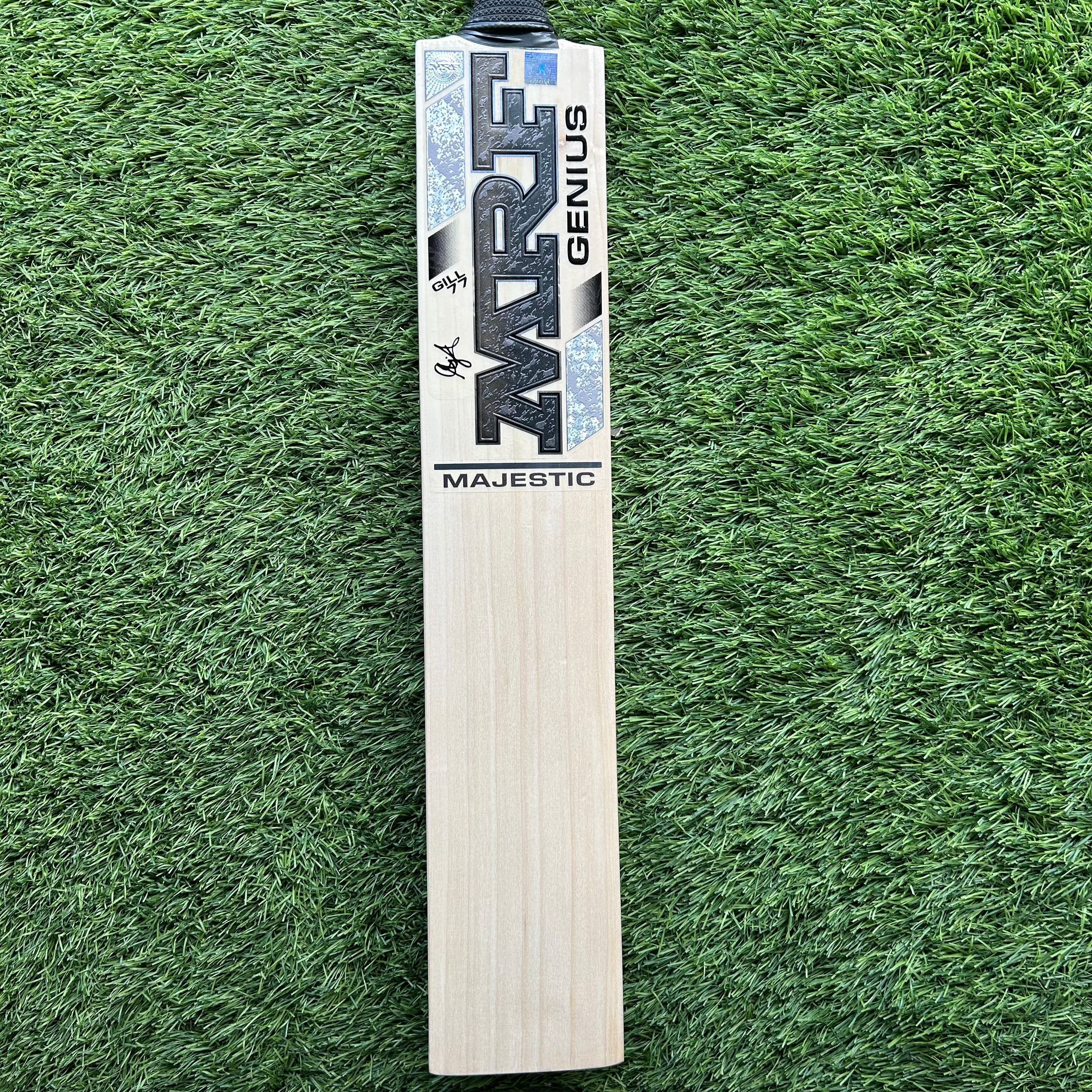 MRF EW Bat Majestic Juniors'