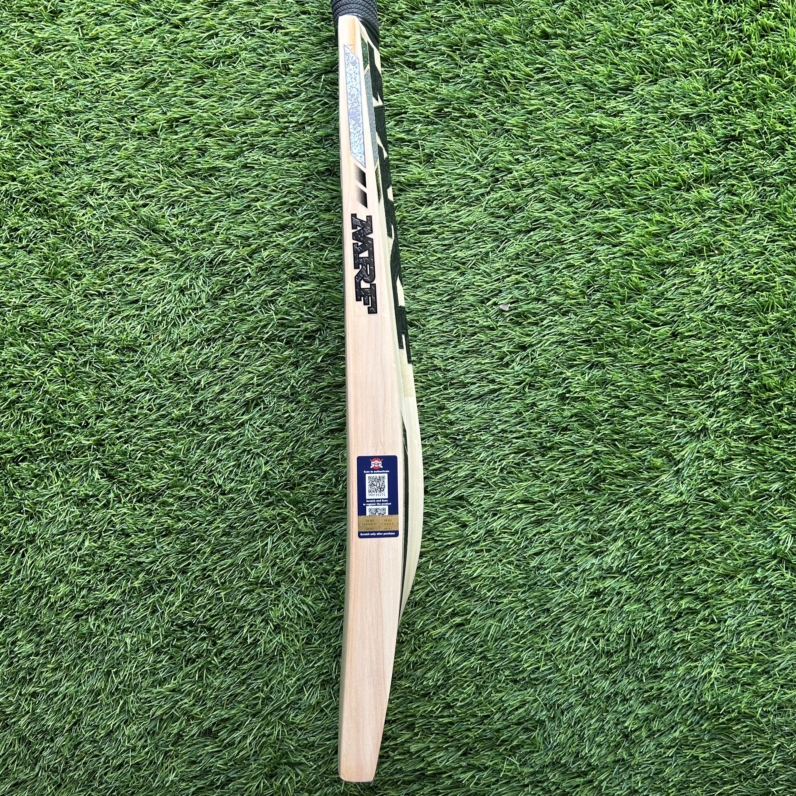 MRF EW Bat Majestic Juniors'