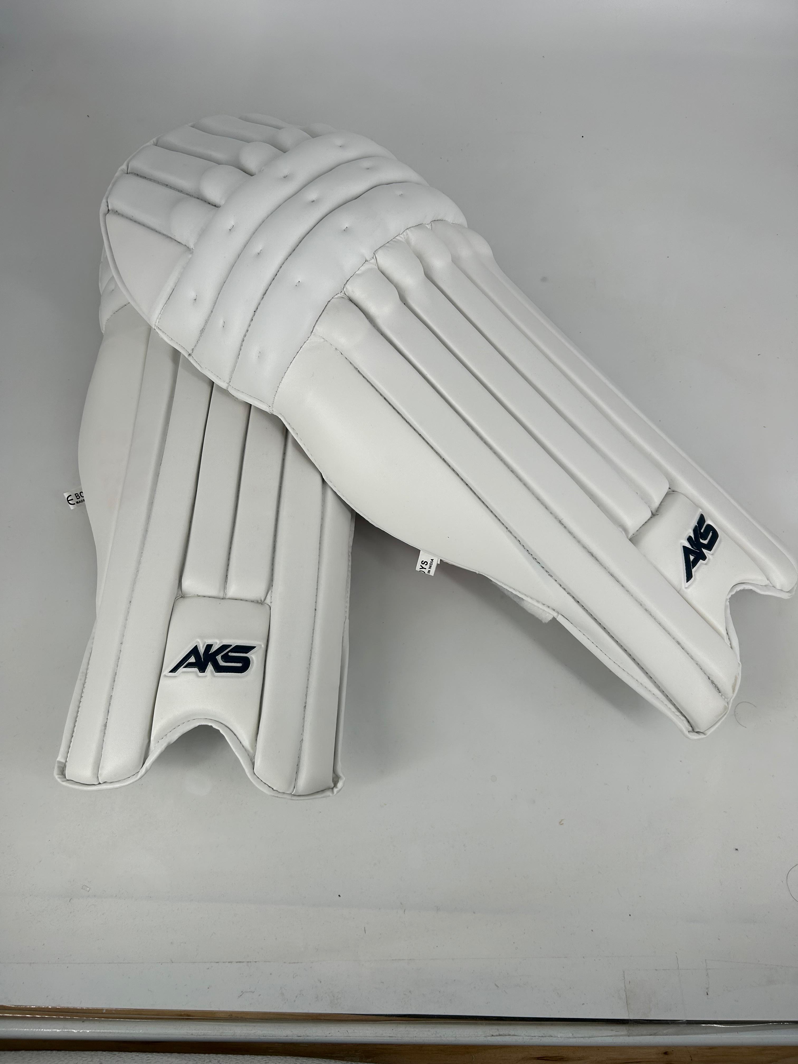 Pro Junior  Batting Pads White 25/26