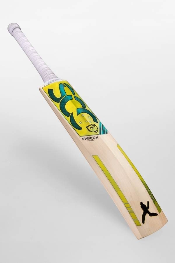 SCC SWITCH Rush Gold 675 junior English willow cricket bat with yellow and teal graphics