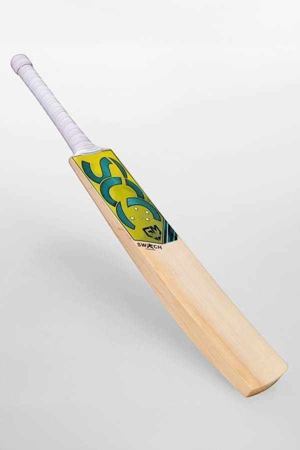 SCC SWITCH Rush Gold 675 junior English willow cricket bat with white grip and yellow branding