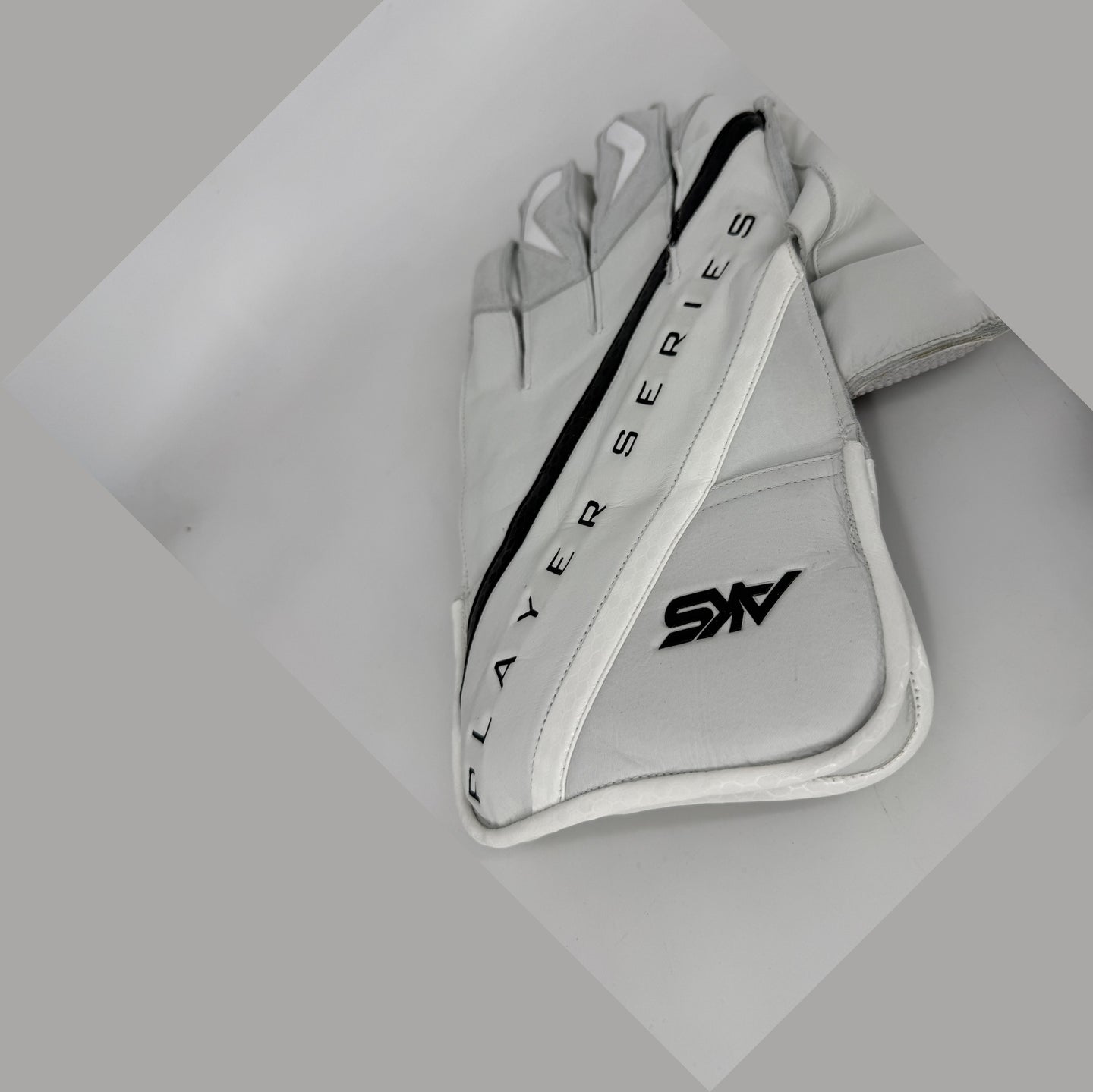 AKS Player Series Wicket Keeping Gloves cuff detail