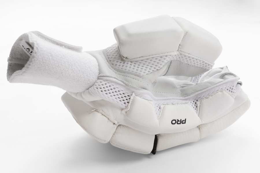 SCC Assassin Pro Batting Gloves