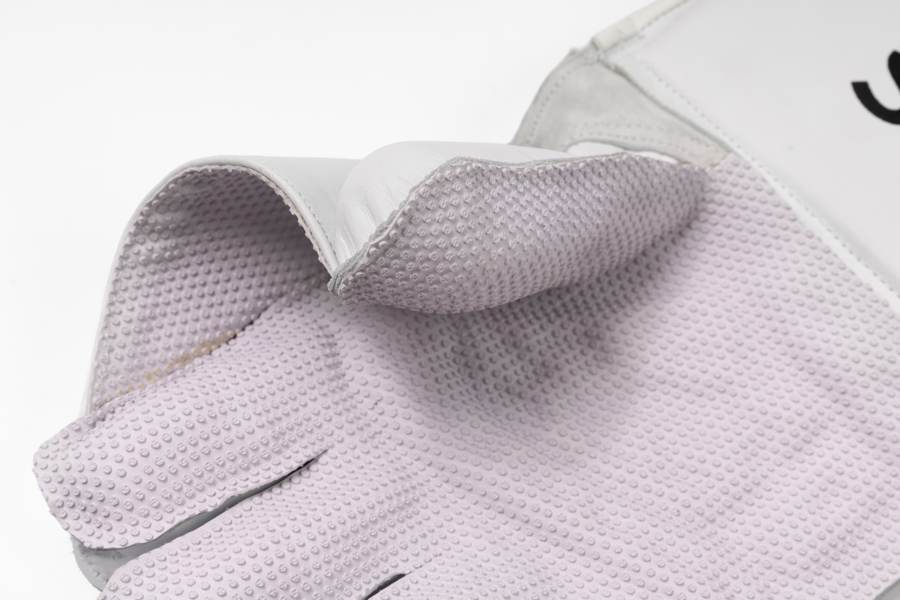 SCC Assassin Pro Wicketkeeping Gloves