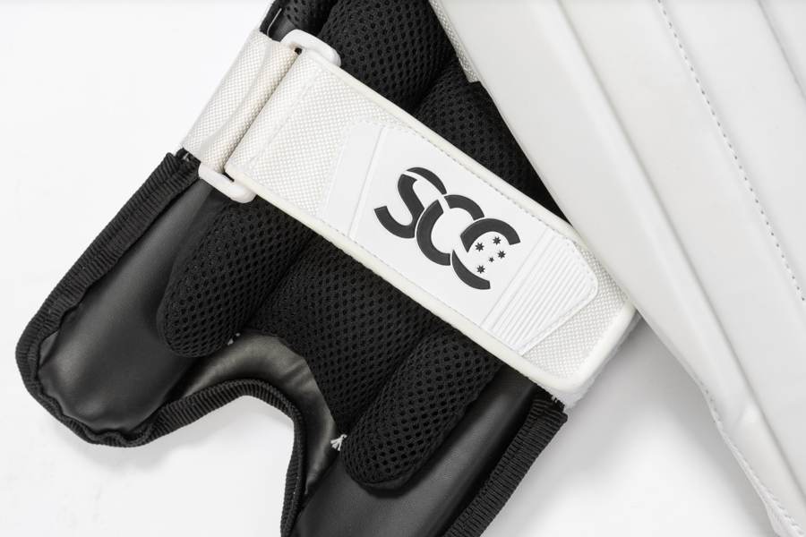 SCC Assassin Pro Wicketkeeping Pads
